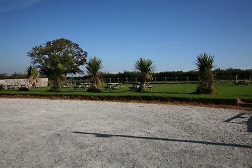 Hotel ¿Qué aeropuertos son los más cercanos a Exeter Airport? Launceston Exterior foto